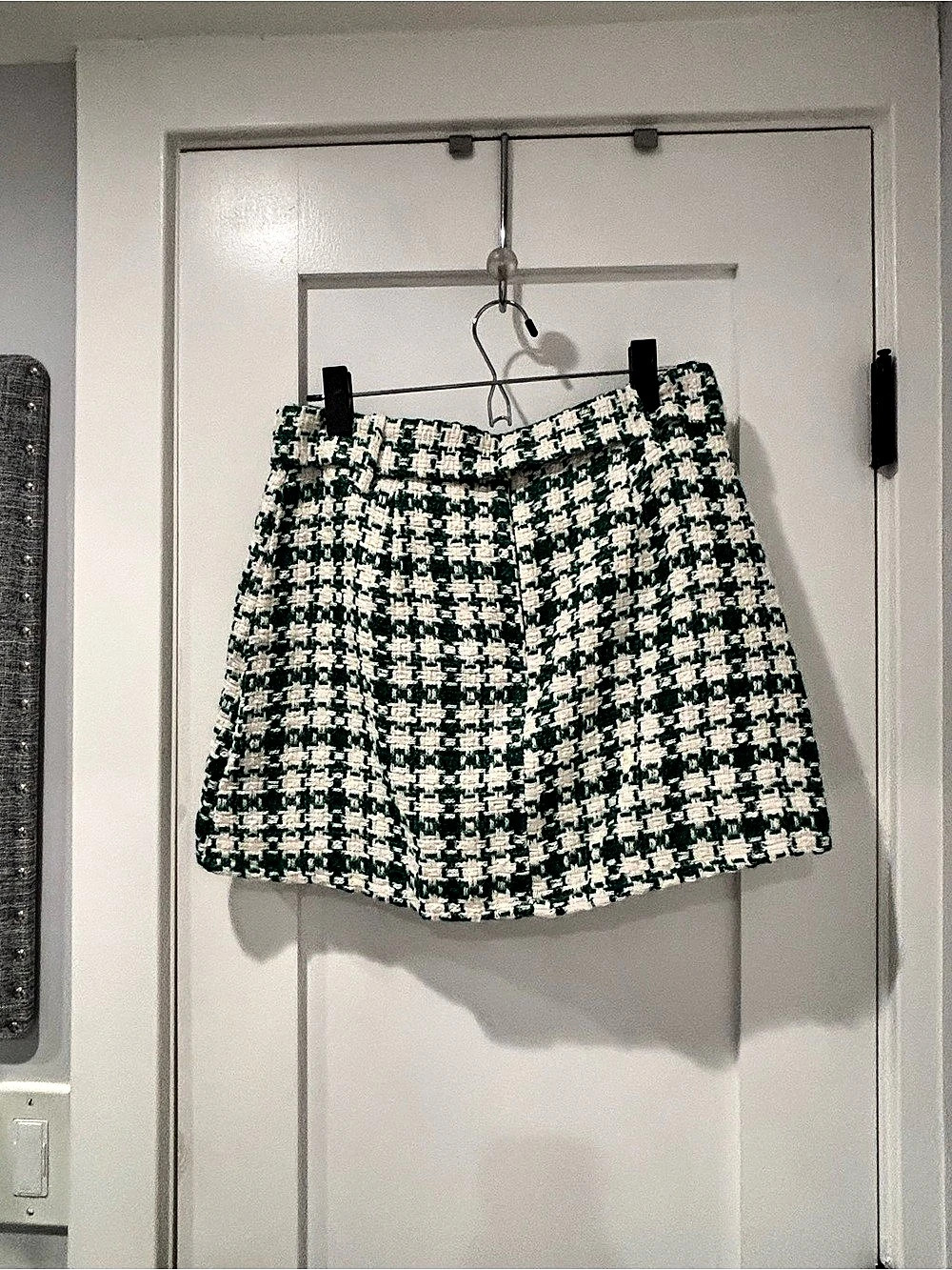 Zara Textured Frayed Mini Skirt in Green & White Size Medium